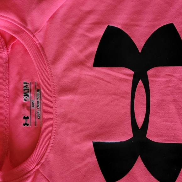 Girls Hot Pink Under Armour Loose Fit Heat Gear T-shirt - Picture 2 of 5
